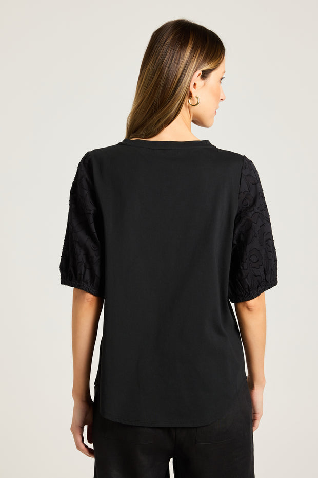 Top - Mira Tee by Yarra Trail